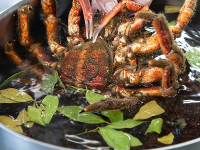 Cangrejo en Asador Los Manchegos Asador en Tarancón Restaurante en Tarancón, Restaurante familiar en Tarancón, Asador con productos locales en Tarancón, Carnes a la brasa